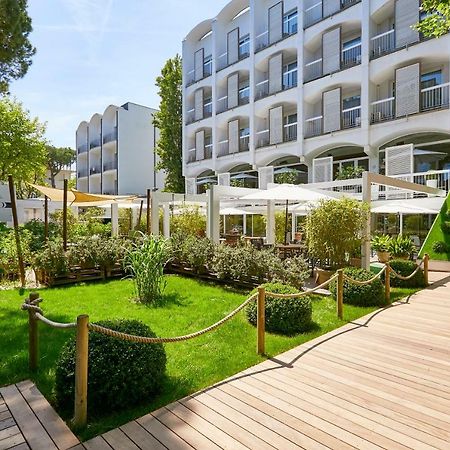 Hotel Saraceno Resort With Private Beach Milano Marittima Exterior foto