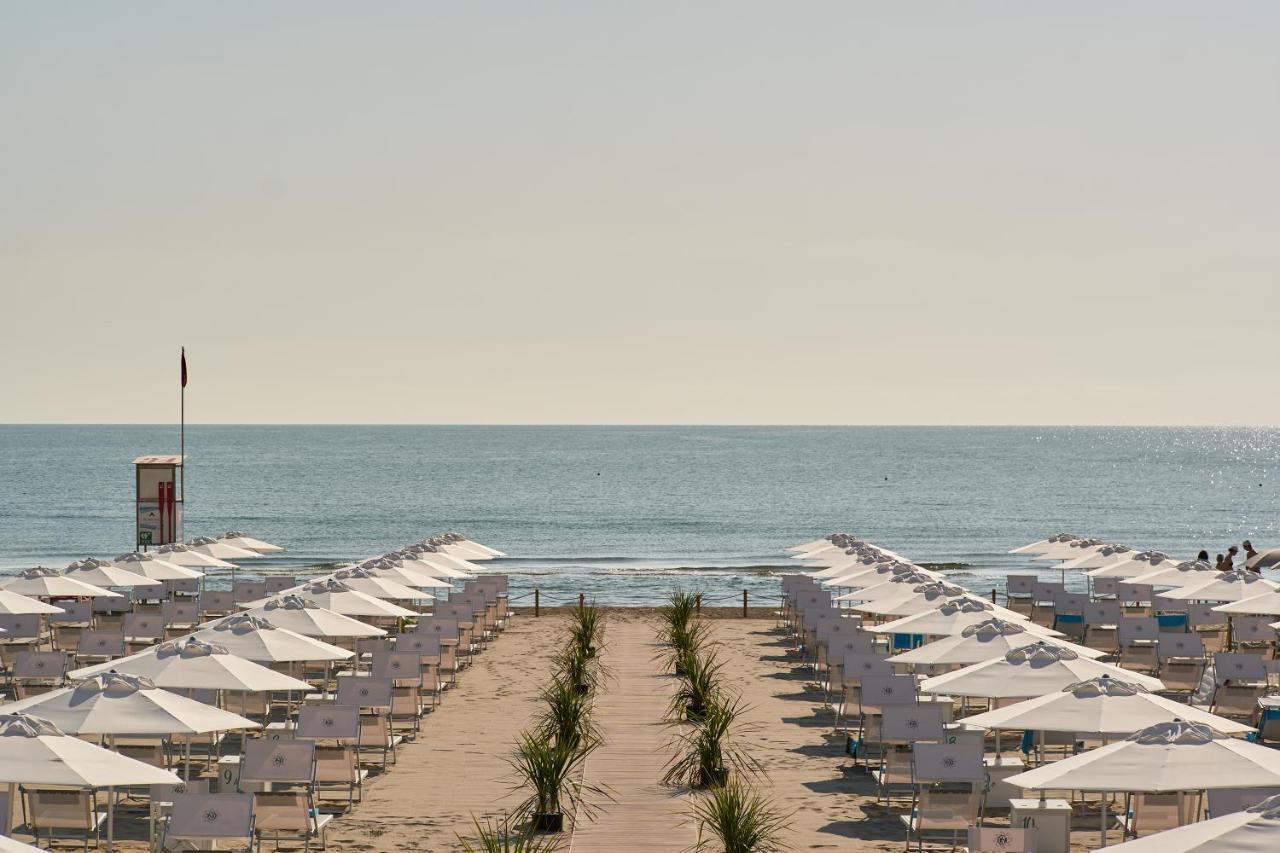 Hotel Saraceno Resort With Private Beach Milano Marittima Exterior foto