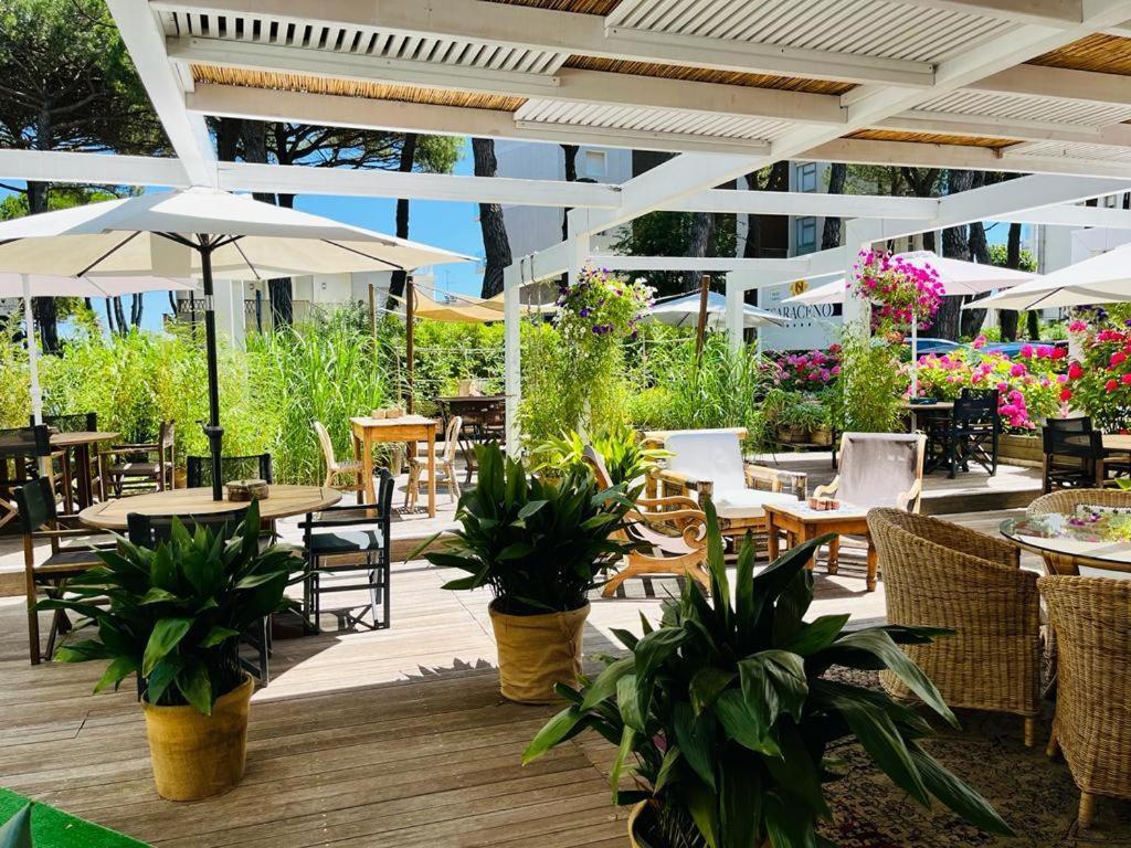 Hotel Saraceno Resort With Private Beach Milano Marittima Exterior foto