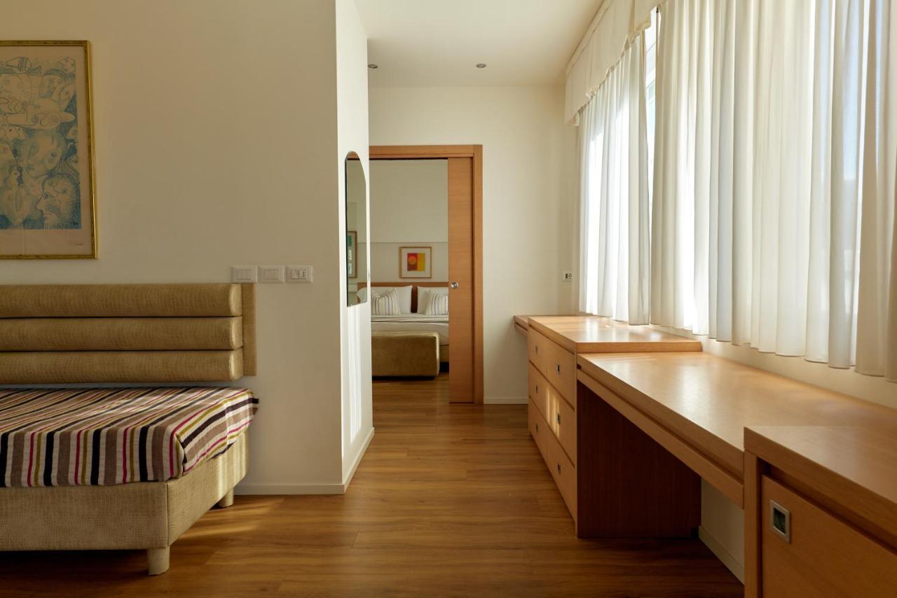 Hotel Saraceno Resort With Private Beach Milano Marittima Exterior foto