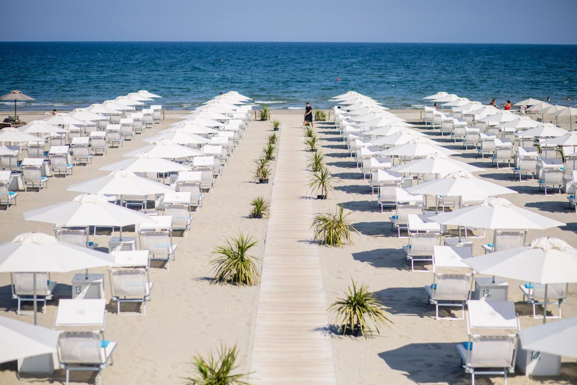 Hotel Saraceno Resort With Private Beach Milano Marittima Exterior foto