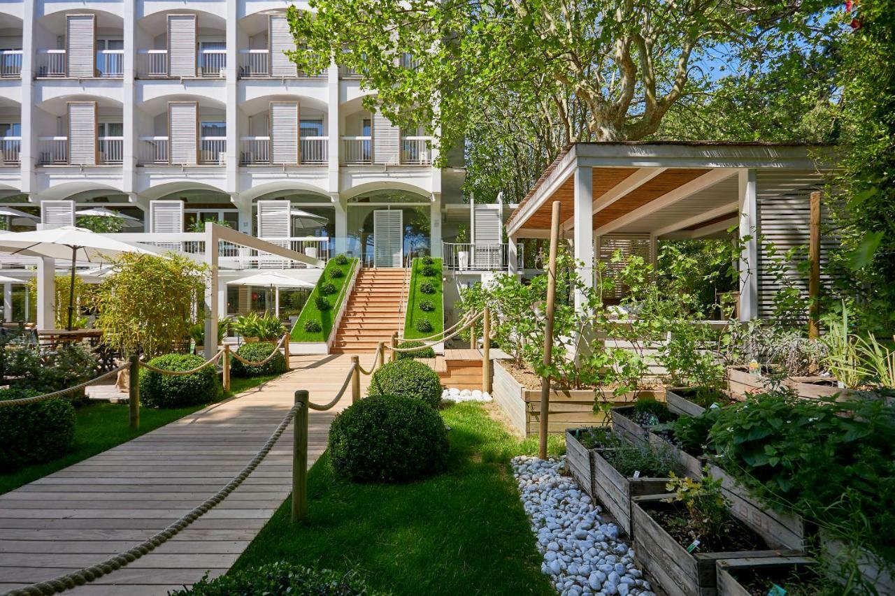 Hotel Saraceno Resort With Private Beach Milano Marittima Exterior foto