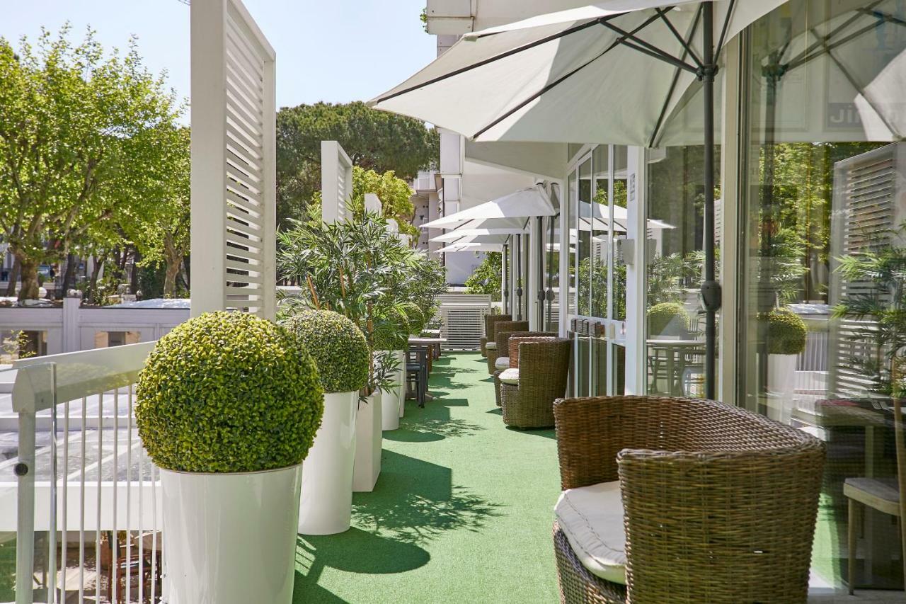 Hotel Saraceno Resort With Private Beach Milano Marittima Exterior foto